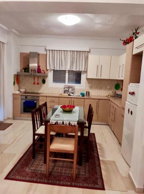 Marys House , Lovely 2-Bedroom Apartment Soluň Exteriér fotografie